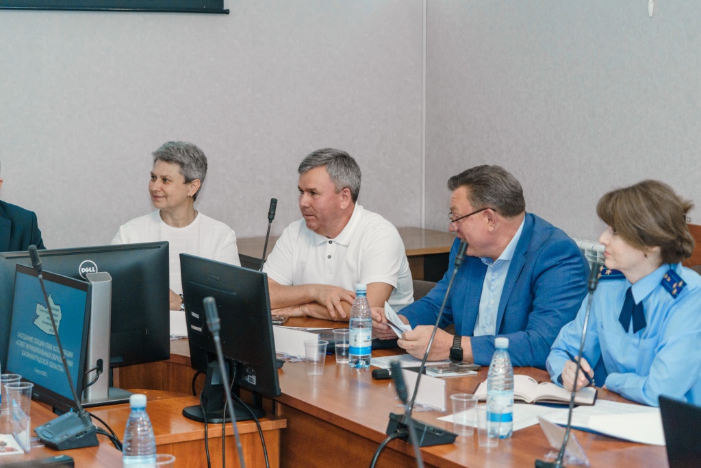 MDM09696.jpg MDM09696.jpg